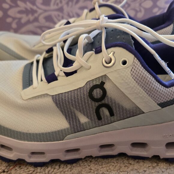 On Cloud Sneakers - Picture 7 of 7